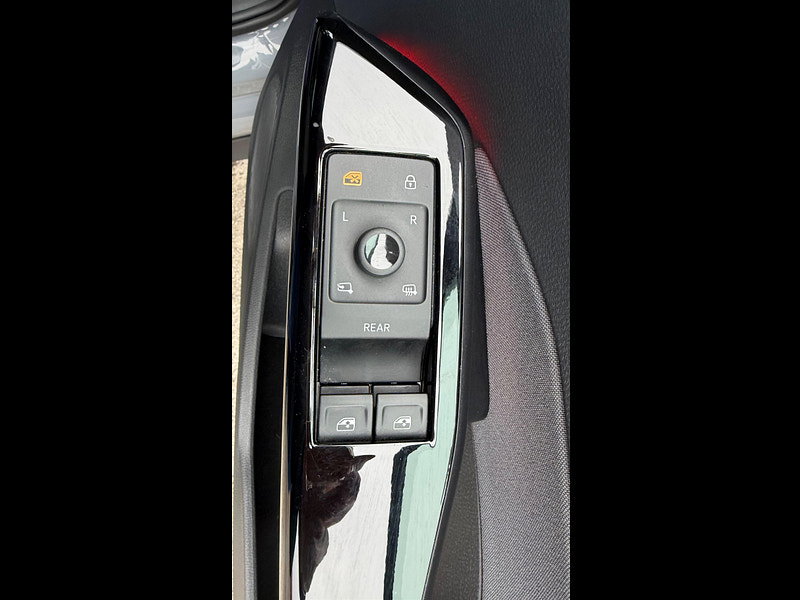 Volkswagen ID.3 Pro Performance 58kWh Life Auto 5dr 5dr Automatic 2026