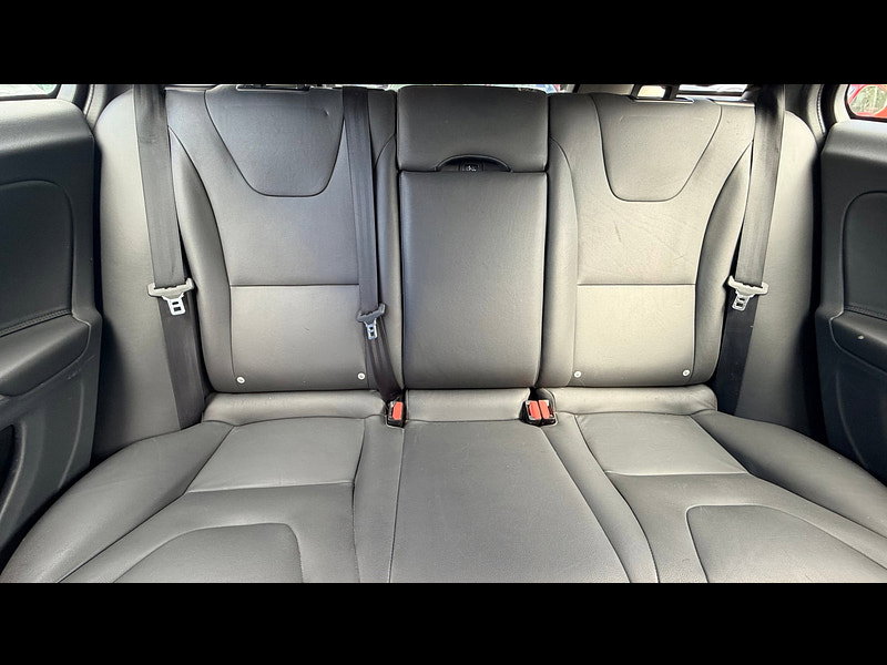 Volvo V60 2.0 D2 Business Edition Lux Estate 5dr Diesel Manual Euro 6 (s/s) (120 ps) 5dr Manual 2026