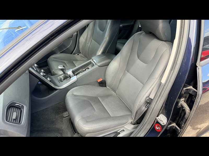 Volvo V60 2.0 D2 Business Edition Lux Estate 5dr Diesel Manual Euro 6 (s/s) (120 ps) 5dr Manual 2026