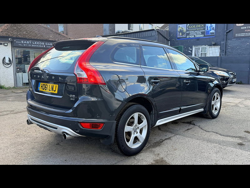 Volvo XC60 2.4 D5 R-Design SUV 5dr Diesel Manual AWD Euro 5 (s/s) (215 ps) 5dr Manual 2026