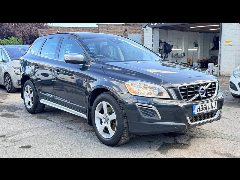 Volvo XC60 2.4 D5 R-Design SUV 5dr Diesel Manual AWD Euro 5 (s/s) (215 ps) 5dr Manual 2026