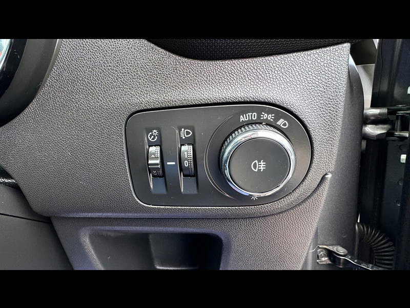Vauxhall Crossland X 1.2 Griffin Euro 6 (s/s) 5dr 5dr Manual 2026