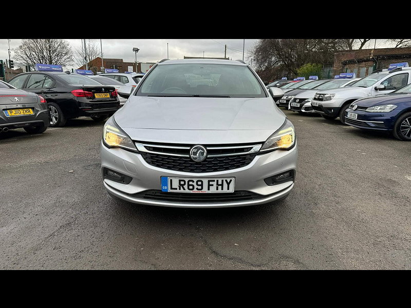 Vauxhall Astra 1.0i Turbo ecoTEC Design Sports Tourer Euro 6 (s/s) 5dr 5dr Manual 2026