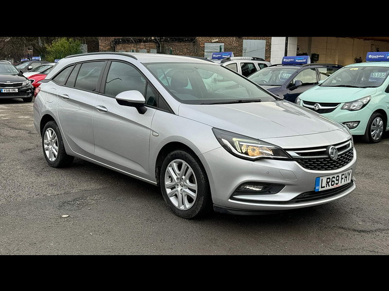 Vauxhall Astra 1.0i Turbo ecoTEC Design Sports Tourer Euro 6 (s/s) 5dr 5dr Manual 2026
