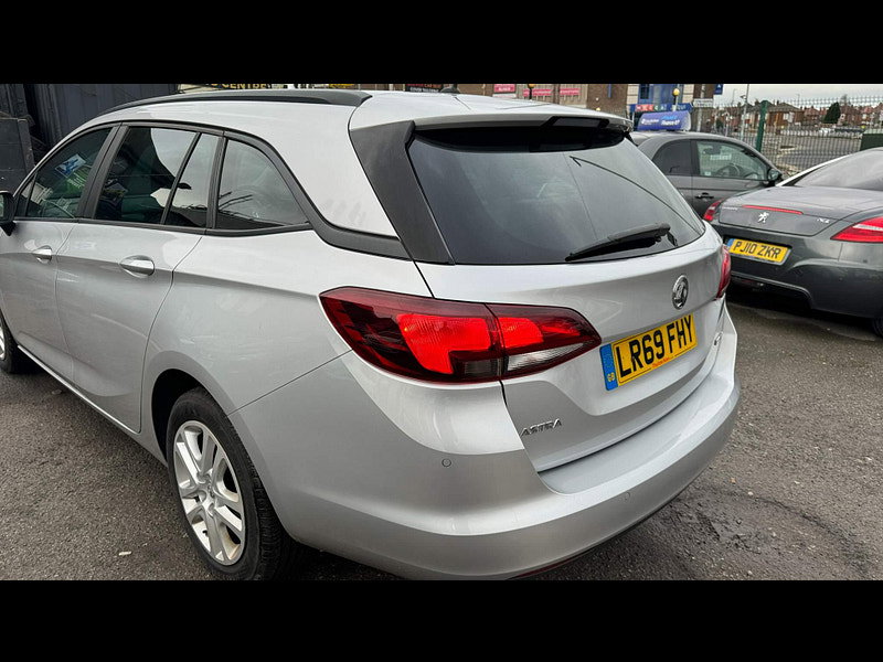 Vauxhall Astra 1.0i Turbo ecoTEC Design Sports Tourer Euro 6 (s/s) 5dr 5dr Manual 2026