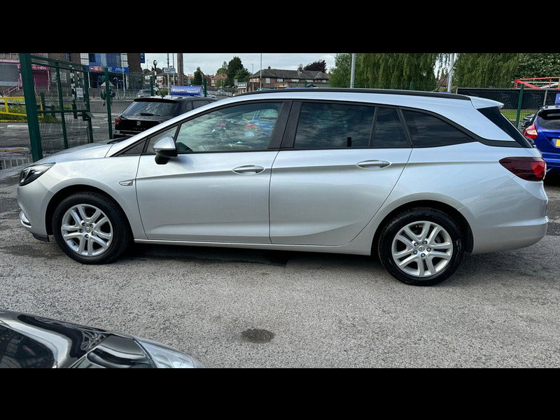 Vauxhall Astra 1.0i Turbo ecoTEC Design Sports Tourer Euro 6 (s/s) 5dr 5dr Manual 2026