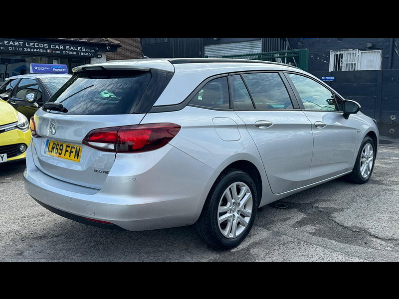 Vauxhall Astra 1.0i Turbo ecoTEC Design Sports Tourer Euro 6 (s/s) 5dr 5dr Manual 2026