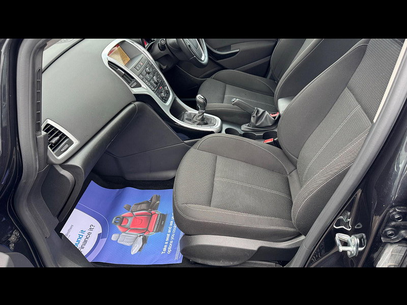 Vauxhall Astra 1.4i Turbo SRi Euro 6 5dr 5dr Manual 2026