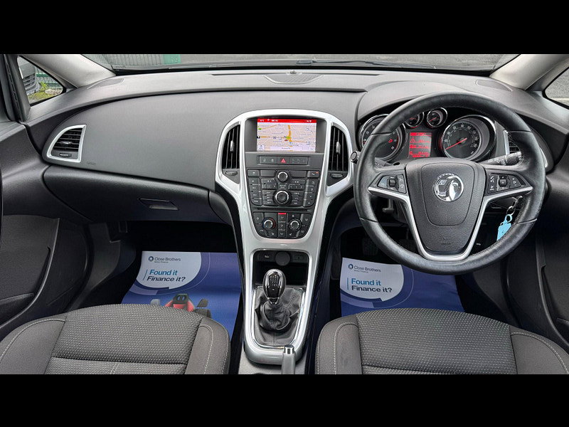 Vauxhall Astra 1.4i Turbo SRi Euro 6 5dr 5dr Manual 2026