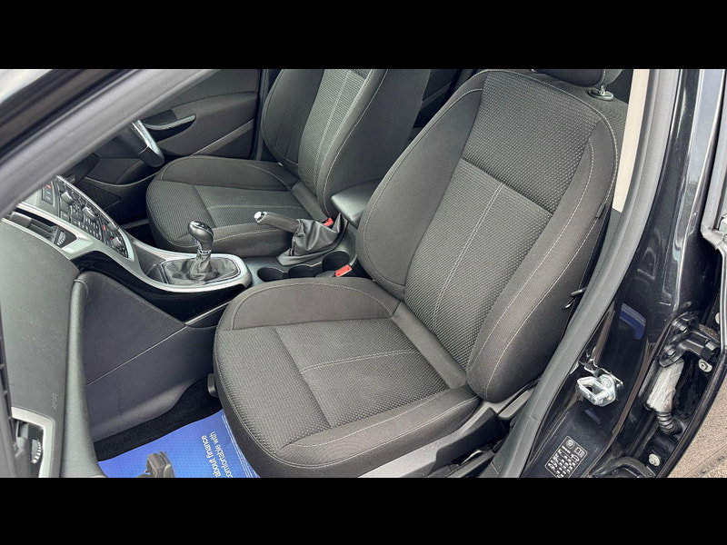Vauxhall Astra 1.4i Turbo SRi Euro 6 5dr 5dr Manual 2026