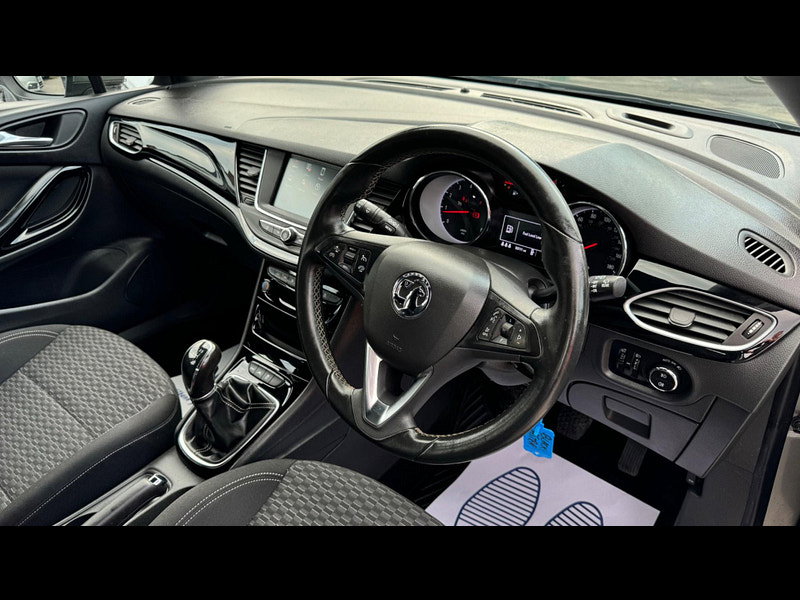 Vauxhall Astra 1.4i Turbo SRi Euro 6 5dr 5dr Manual 2026