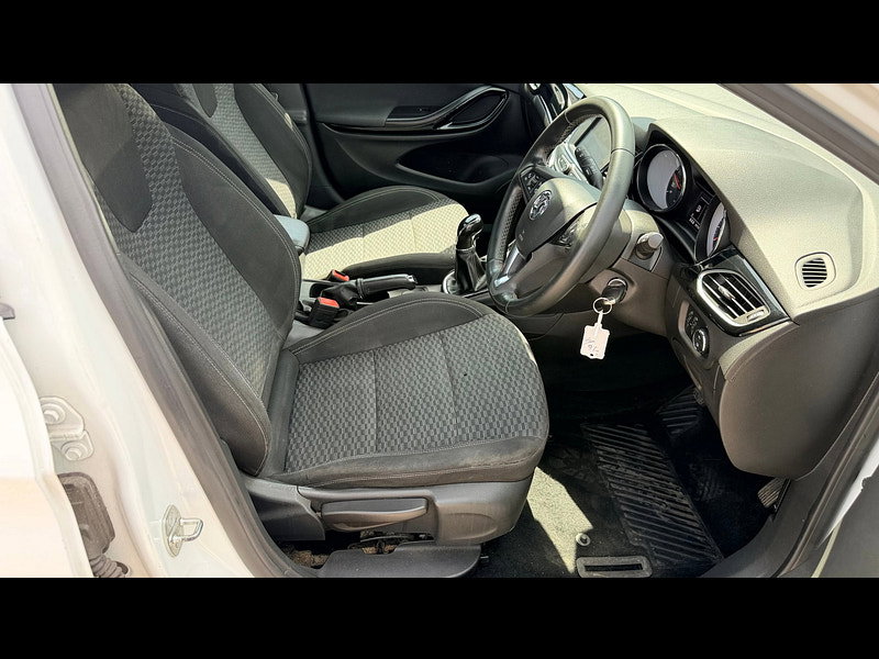 Vauxhall Astra 1.6 CDTi BlueInjection SRi Hatchback 5dr Diesel Manual Euro 6 (s/s) (136 ps) 5dr Manual 2026