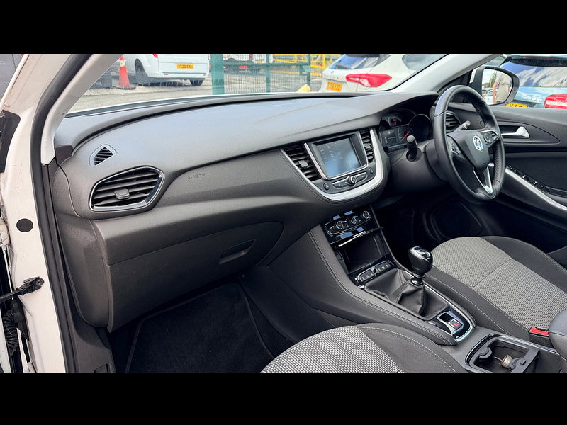 Vauxhall Grandland X 1.2 Turbo SE SUV 5dr Petrol Manual Euro 6 (s/s) (130 ps) 5dr Manual 2026