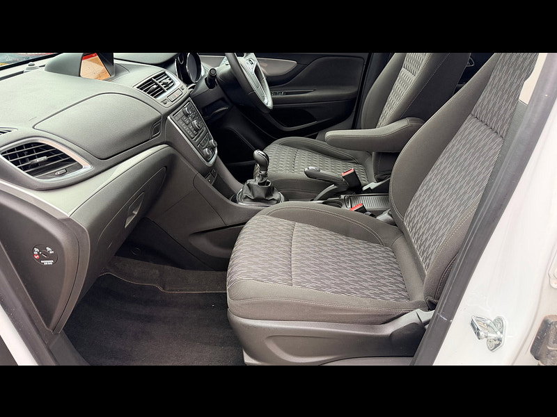 Vauxhall Mokka 1.6i Tech Line SUV 5dr Petrol Manual 2WD Euro 6 (s/s) (115 ps) 5dr Manual 2026