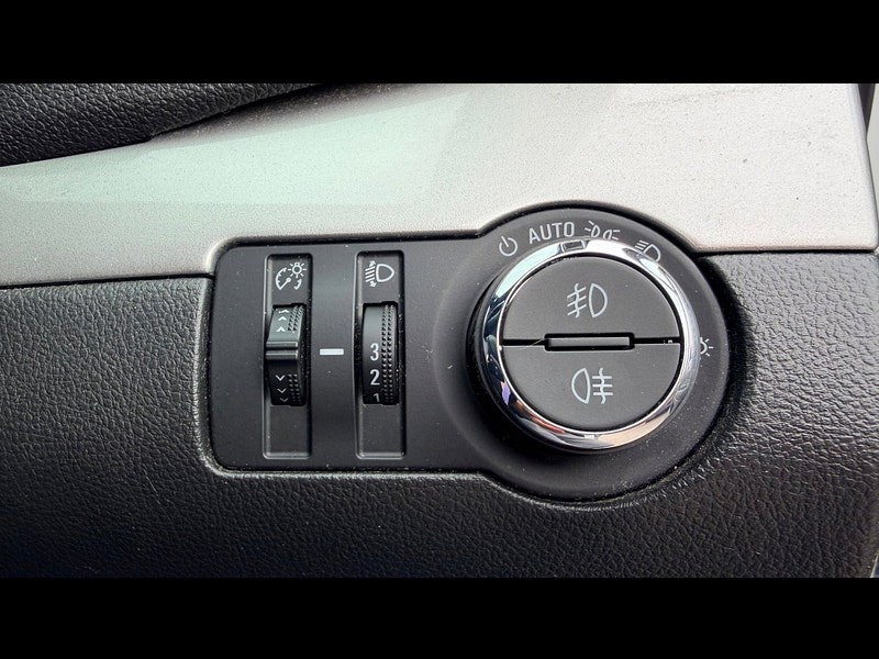 Vauxhall Mokka 1.6i Tech Line SUV 5dr Petrol Manual 2WD Euro 6 (s/s) (115 ps) 5dr Manual 2026