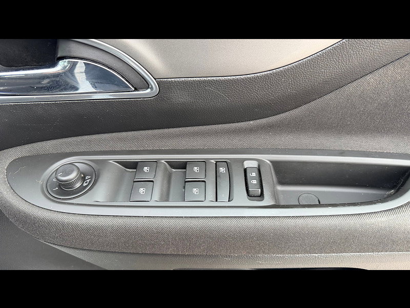 Vauxhall Mokka 1.6i Tech Line SUV 5dr Petrol Manual 2WD Euro 6 (s/s) (115 ps) 5dr Manual 2026