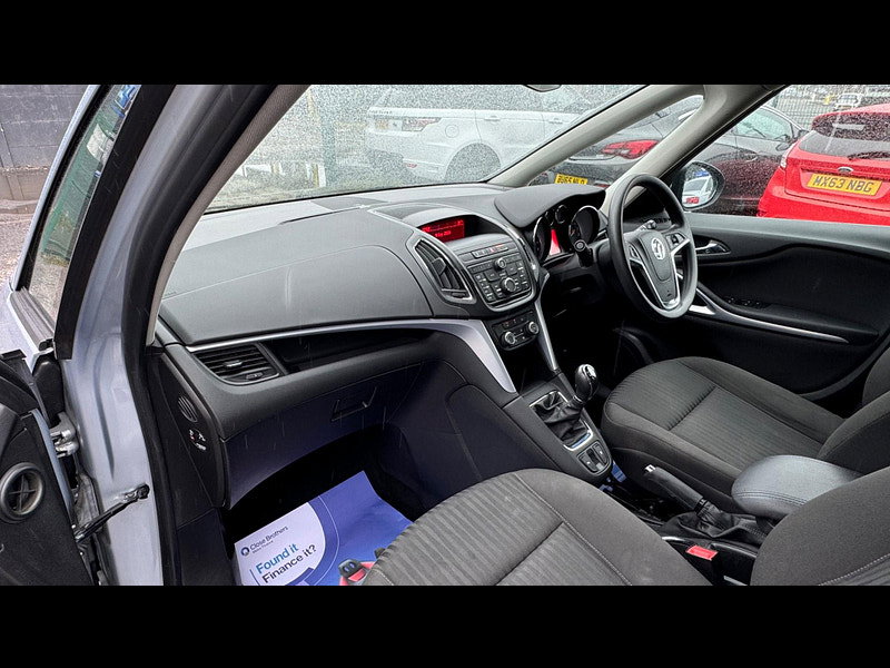 Vauxhall Zafira Tourer 1.4i Turbo Exclusiv Euro 6 5dr 5dr Manual 2026