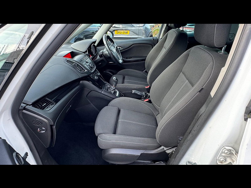 Vauxhall Zafira Tourer 1.4i Turbo SRi Euro 6 5dr 5dr Manual 2026