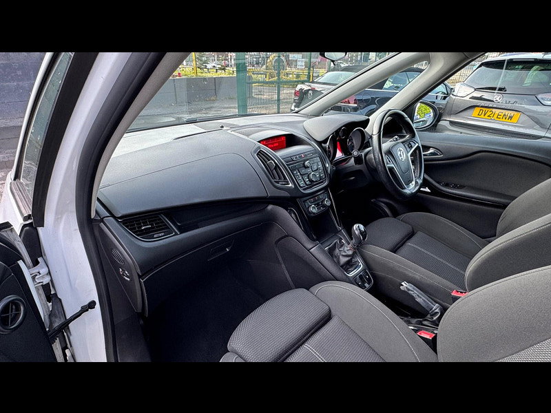 Vauxhall Zafira Tourer 1.4i Turbo SRi Euro 6 5dr 5dr Manual 2026