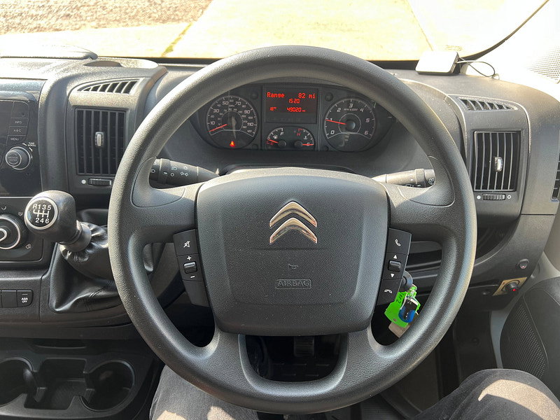 Citroen Relay 2.0 BLUE HDI 130 LUTON WITH TAIL LIFT