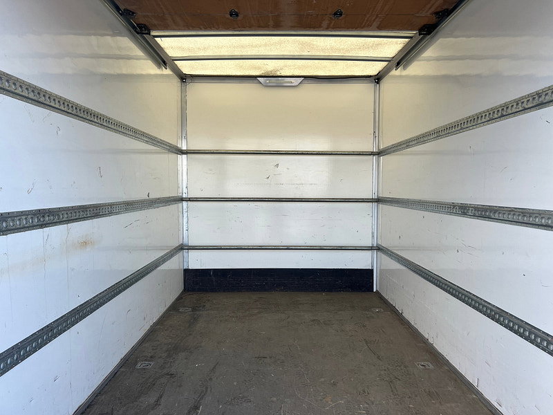 Citroen Relay 2.0 BLUE HDI 130 LUTON WITH TAIL LIFT