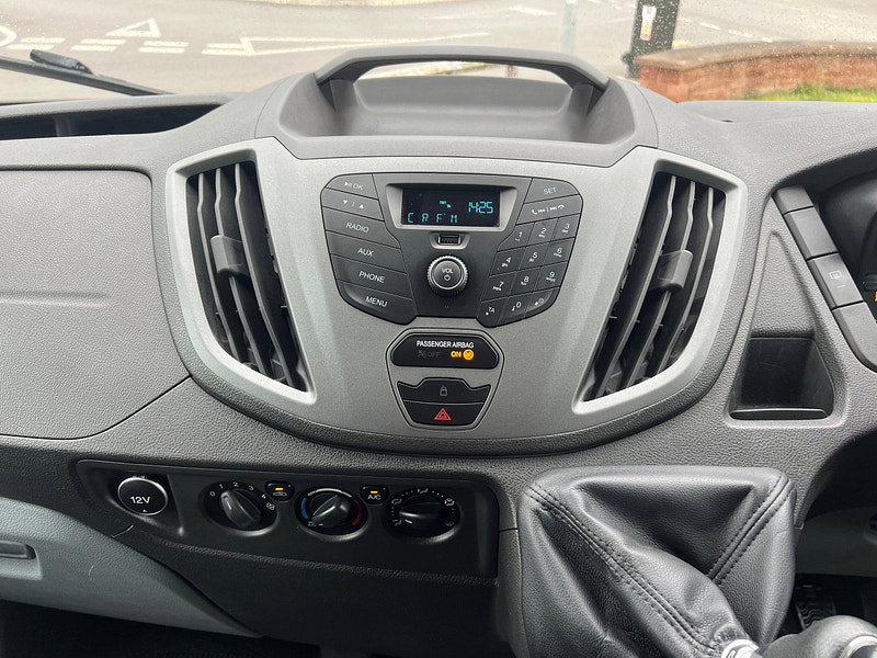 Ford Transit 2.2 TDCi 460 HDT Trend Minibus 5dr Diesel Manual L4 H3 (18 seats) (196 g/km, 123 bhp)