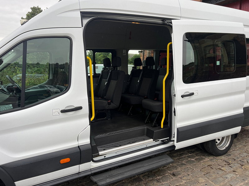 Ford Transit 2.2 TDCi 460 HDT Trend Minibus 5dr Diesel Manual L4 H3 (18 seats) (196 g/km, 123 bhp)