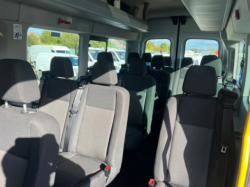 Ford Transit 2.2 TDCi 460 HDT Minibus 5dr Diesel Manual L4 H3 (17 seats) (196 g/km, 125 bhp)