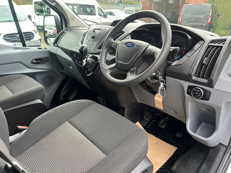 Ford Transit 2.2 TDCi 460 HDT Minibus 5dr Diesel Manual L4 H3 (17 seats) (196 g/km, 125 bhp)