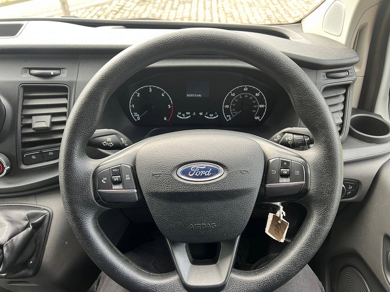 Ford Transit Custom 2.0 320 EcoBlue Leader Kombi Double Cab 5dr Diesel Manual L2 H1 Euro 6 (s/s) (130 ps)