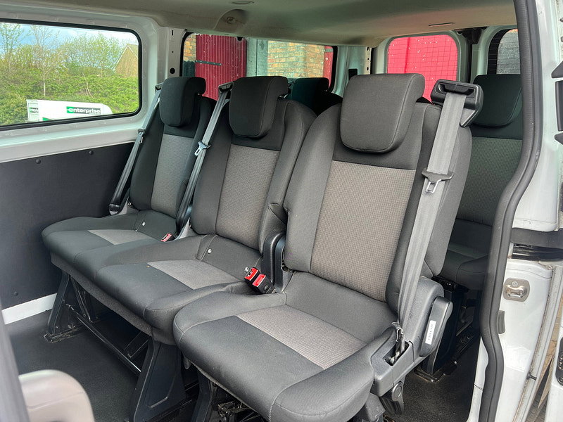 Ford Transit Custom 2.0 320 EcoBlue Leader Kombi Double Cab 5dr Diesel Manual L2 H1 Euro 6 (s/s) (130 ps)