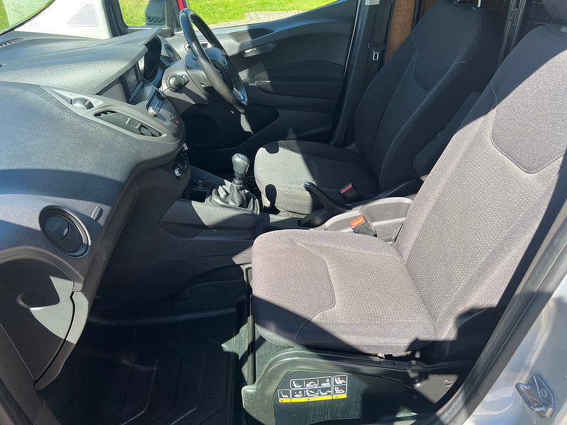 Ford Transit Courier 1.5 TDCi Trend Panel Van 5dr Diesel Manual L1 Euro 6 (75 ps)