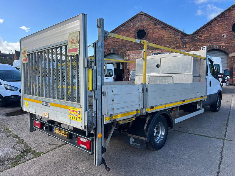 IVECO DAILY 70C18 3.0 D 180 BHP XLWB 7 Seat Crew Cab Dropside With Tail Lift.