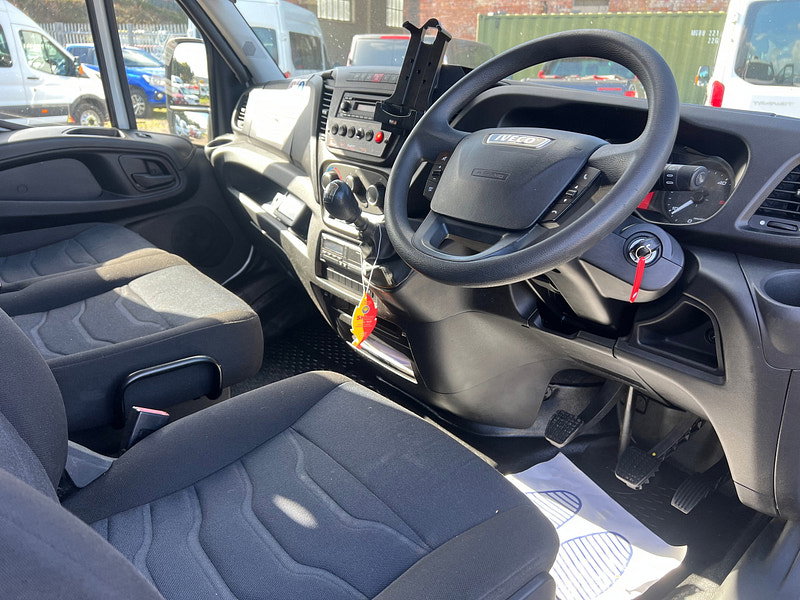 IVECO DAILY 70C18 3.0 D 180 BHP XLWB 7 Seat Crew Cab Dropside With Tail Lift.