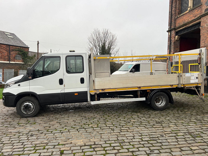 IVECO DAILY 70C18 3.0 D 180 BHP XLWB 7 Seat Crew Cab Dropside With Tail Lift.