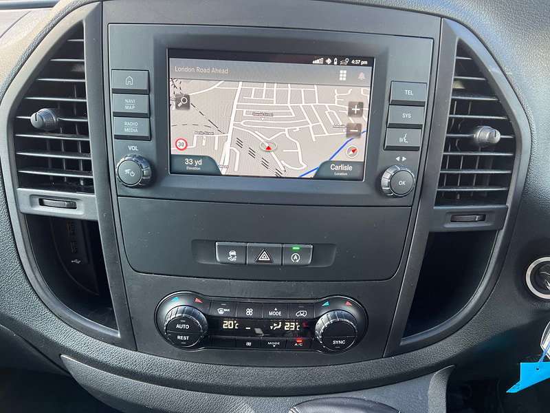 Mercedes-Benz Vito 2.1 114 CDI Progressive Panel Van 5dr Diesel Manual RWD L2 Euro 6 (s/s) (136 ps)