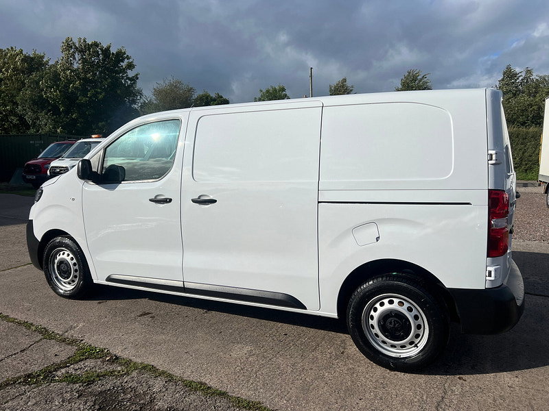 Peugeot Expert 2.0 BlueHDi 1400 Professional Premium Standard Panel Van 6dr Diesel Manual MWB Euro 6 (s/s) (145 ps)
