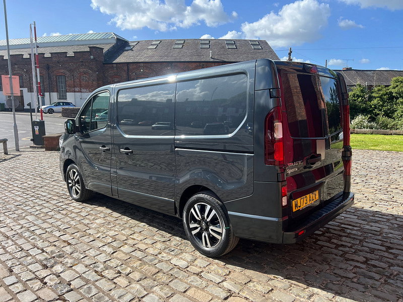 Renault Trafic 2.0 dCi Blue SL28 Sport+ Panel Van 5dr Diesel Manual L1 H1 Euro 6 (s/s) (150 ps)