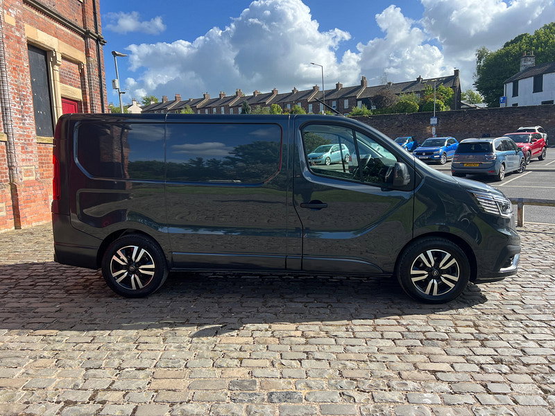Renault Trafic 2.0 dCi Blue SL28 Sport+ Panel Van 5dr Diesel Manual L1 H1 Euro 6 (s/s) (150 ps)