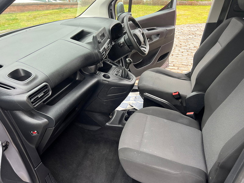 Toyota PROACE CITY 1.5 BlueHDi Active Short Panel Van 5dr Diesel Manual SWB Euro 6 (75 bhp)