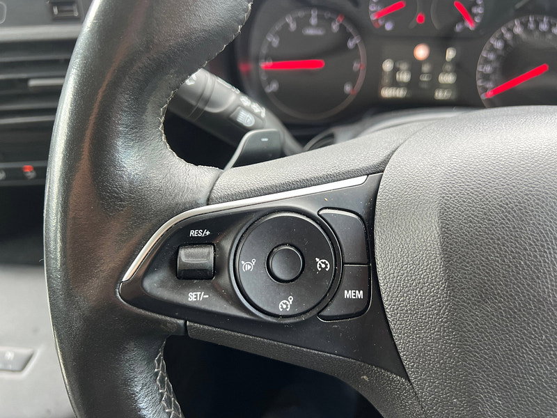 Vauxhall Combo Life 1.5 Turbo D BlueInjection Design MPV 5dr Diesel Auto Euro 6 (s/s) (130 ps)