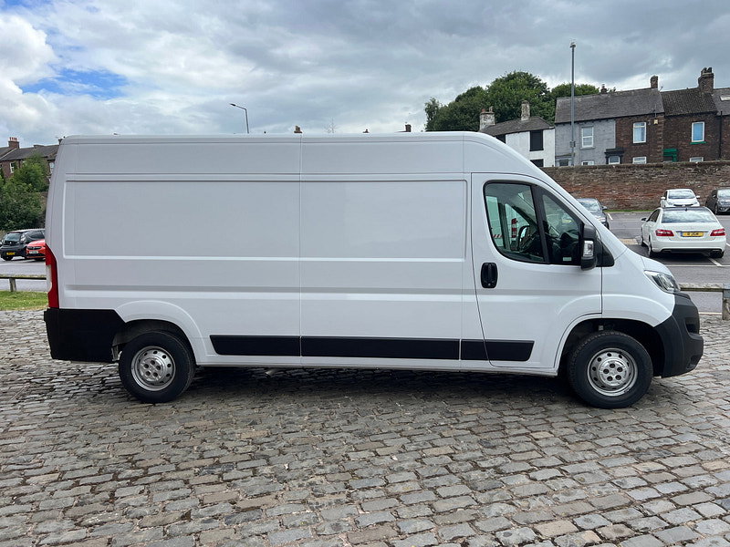 Vauxhall Movano 2.2 CDTi 3500 BiTurbo Prime Panel Van 5dr Diesel Manual FWD L3 H2 Euro 6 (s/s) (140 ps)