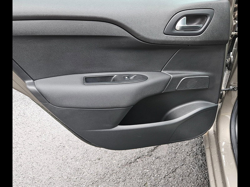 Citroen C4 1.2 PureTech Flair EAT6 Euro 6 (s/s) 5dr 5dr Automatic 2015