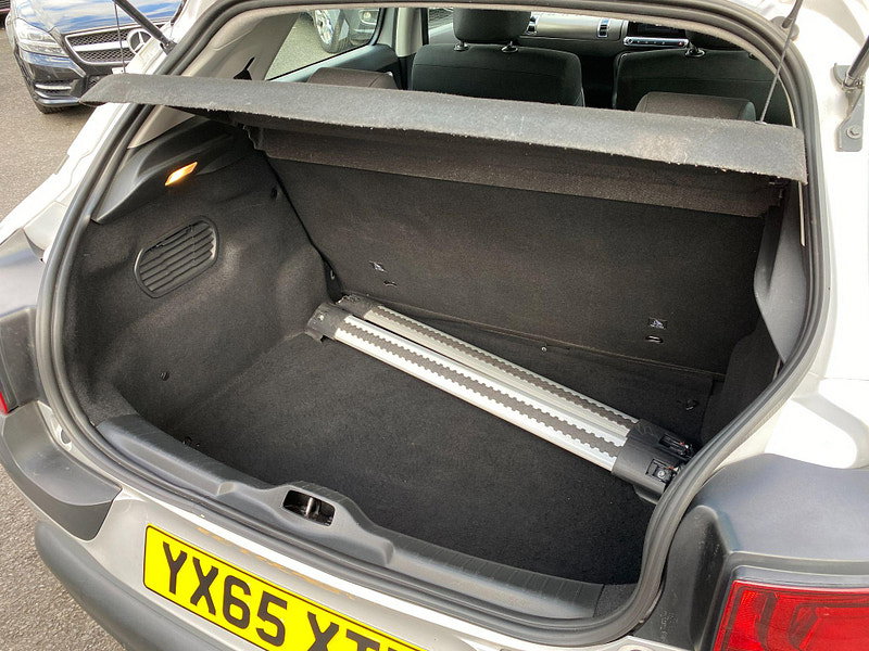 Citroen C4 Cactus 1.6 BlueHDi Feel Euro 6 (s/s) 5dr 5dr Manual 2015