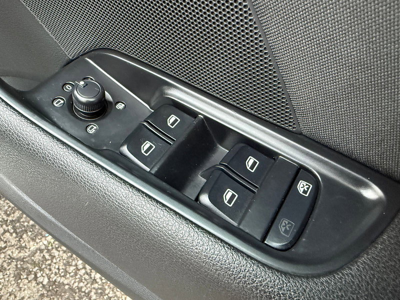 Audi A3 sportback Audi A3 1.8 TFSI Sport Sportback 5dr Petrol S Tronic quattro Euro 6 (s/s) (180 ps) 5dr Automatic 2014
