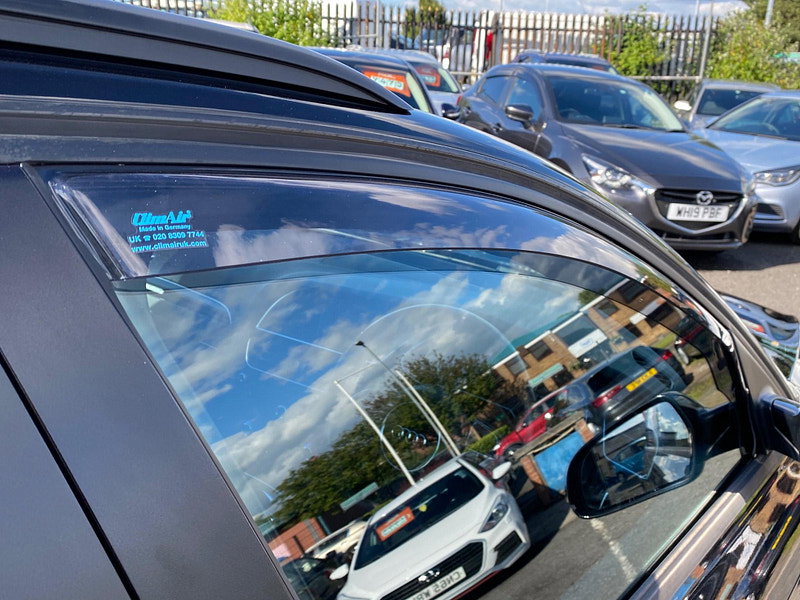 Audi A4 Avant 2.0 TDI Black Edition quattro Euro 5 (s/s) 5dr 5dr Manual 2013