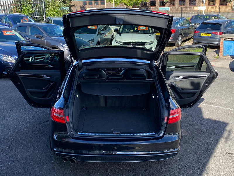 Audi A4 Avant 2.0 TDI Black Edition quattro Euro 5 (s/s) 5dr 5dr Manual 2013