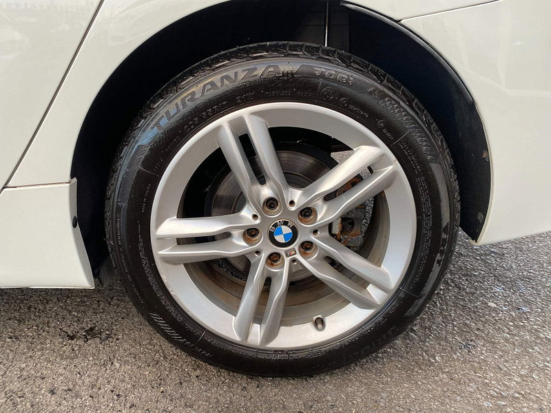 BMW 2 Series Active Tourer 1.5 218i M Sport Auto Euro 6 (s/s) 5dr 2dr Automatic 2015