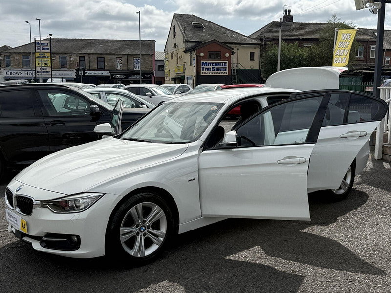 BMW 3 Series 2.0 320i Sport Auto Euro 6 (s/s) 4dr 4dr Automatic 2014