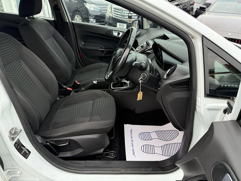 Ford Fiesta 1.0T EcoBoost Zetec Euro 5 (s/s) 5dr 5dr Manual 2014